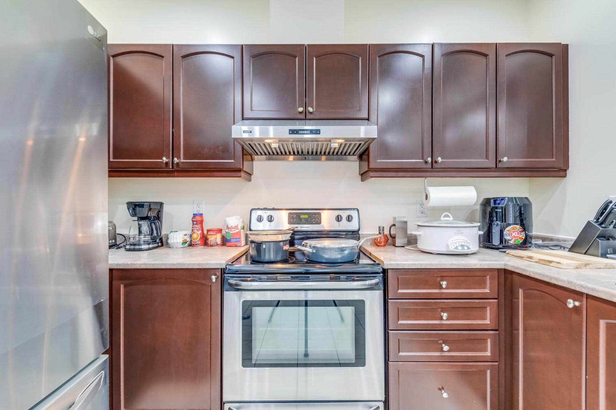 Avid Vacation Palace In Castlemore , Brampton Esterno foto