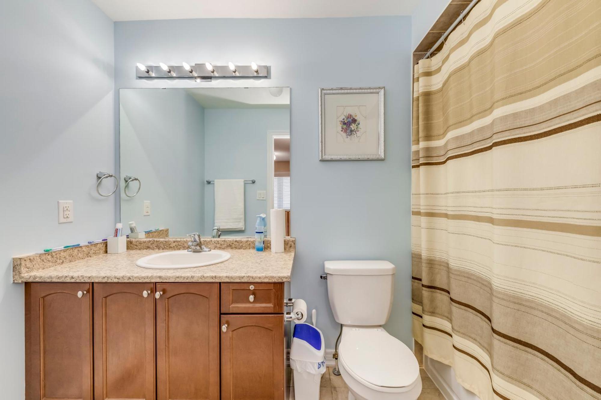 Avid Vacation Palace In Castlemore , Brampton Esterno foto